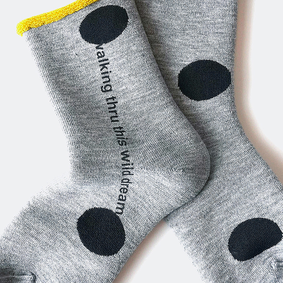fluffy socks DOTS（medium grey）FEEL MY FOOT STEPS