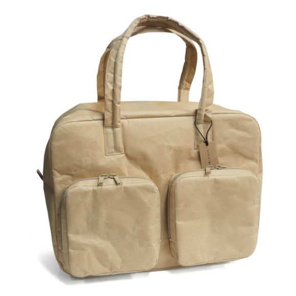 SIWAのバッグ、和紙素材で丁寧に作られており、長く愛用したくなります。