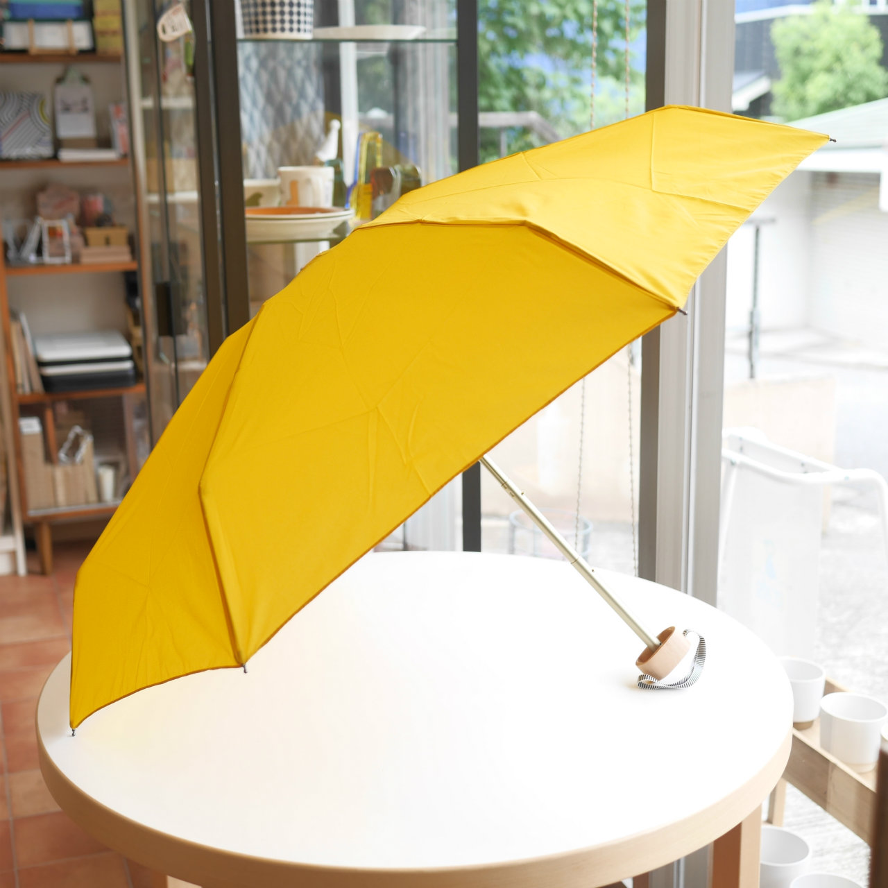 Anatole Paris folding micro-umbrella マスタード
