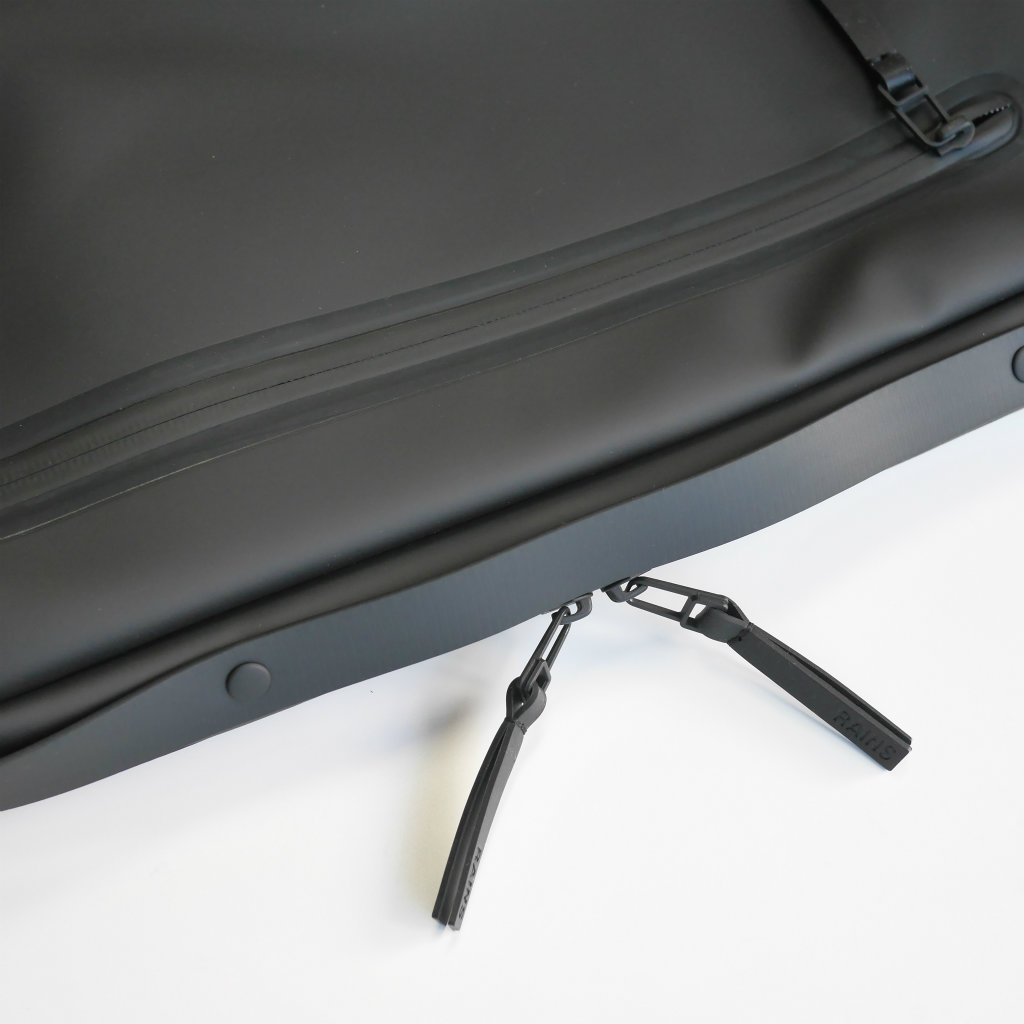 Laptop Bag 15 ブラック（RAINS レインズ）