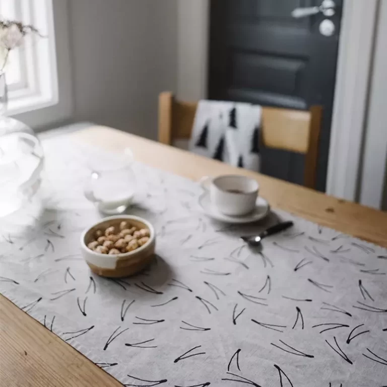 Fine Little Day BARR テーブルランナー 137 x 44 cm