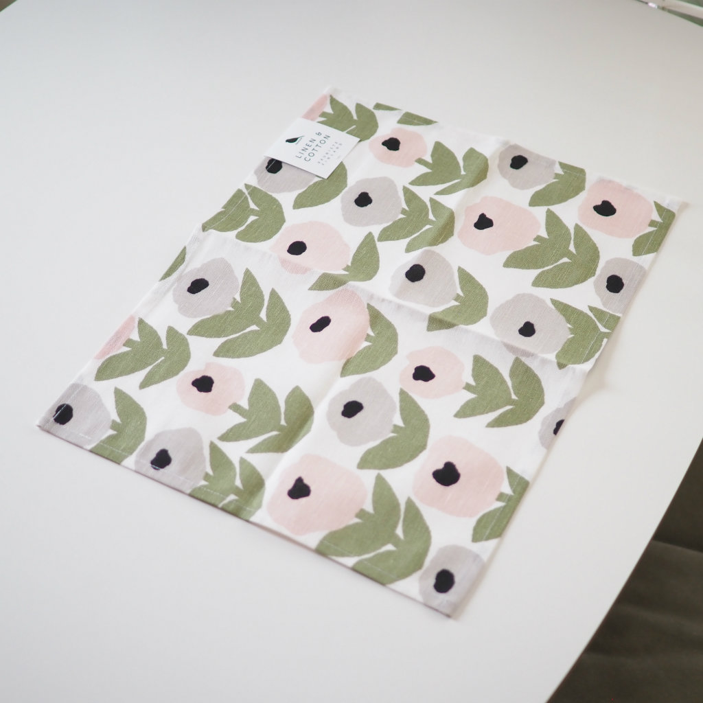 kauniste カウニステ プレイスマット Flora グレー