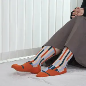 from F シースルーソックス viiva 線