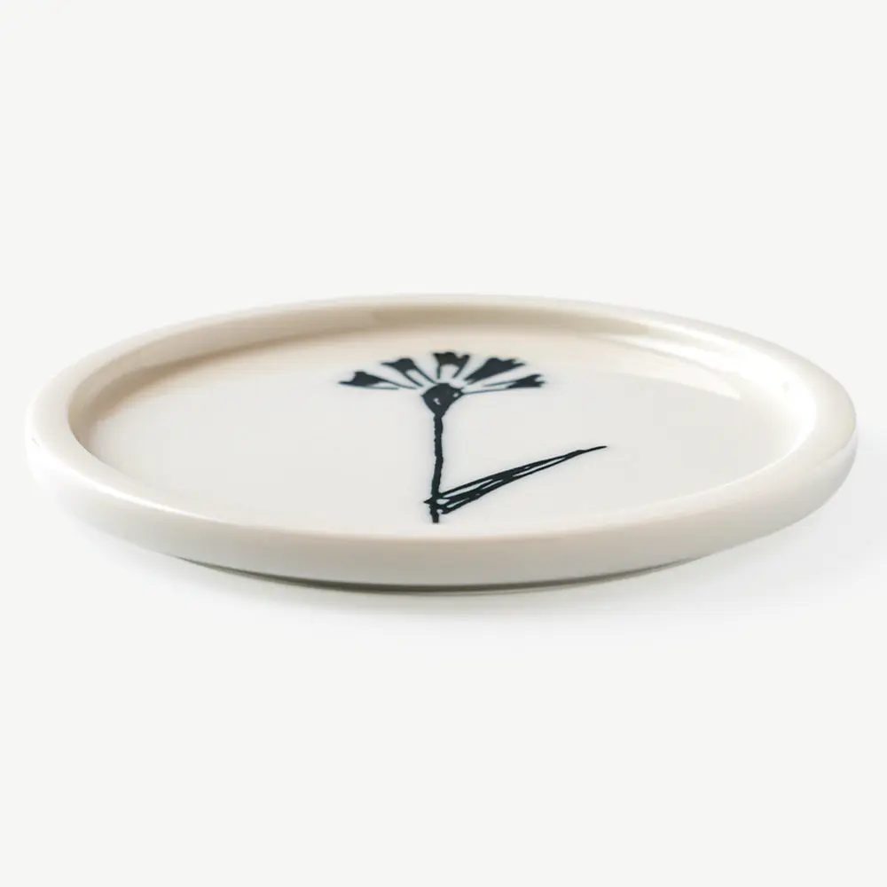 Mustakivi PIKKU 小皿 NADESHIKO