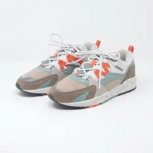 KARHU メスタリ アクアグレー/ワックスイエロー（カルフ スニーカー