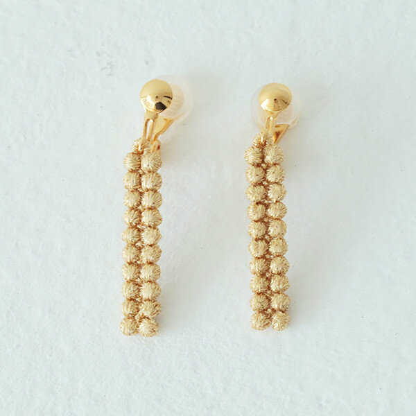 TRIPLE O 立体刺しゅうアクセサリー ドロップ イヤリング