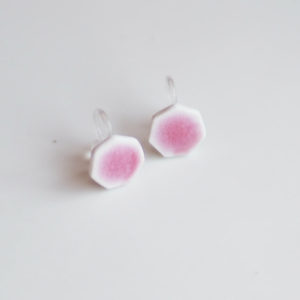 七窯社 美濃焼 アクセサリー イロとカタチの選べる イヤリング/ ピアス 7角 桃霞