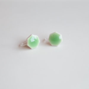 七窯社 美濃焼 アクセサリー イロとカタチの選べる 透色 イヤリング/ ピアス 7角 若草色